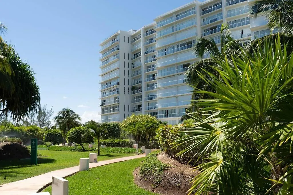 Amara By Andiani Aparthotel Cancún México